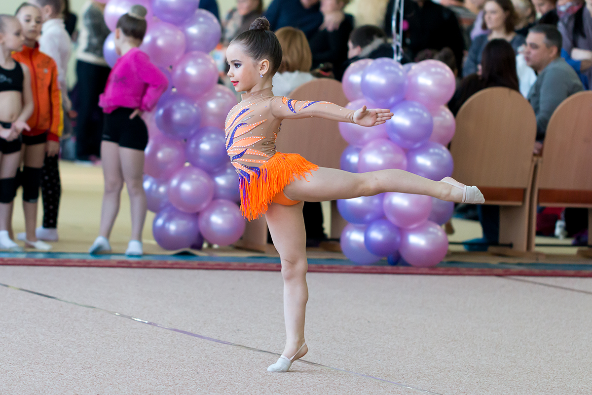 Что дает художественная гимнастика девочке