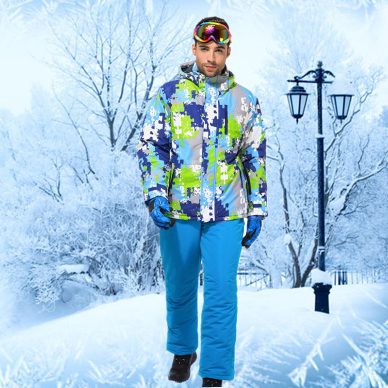 Зимний лыжный костюм