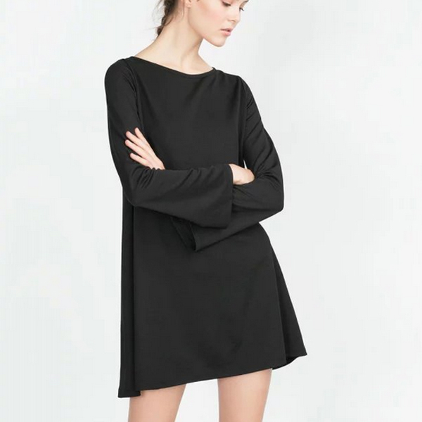 Черный цвет платья