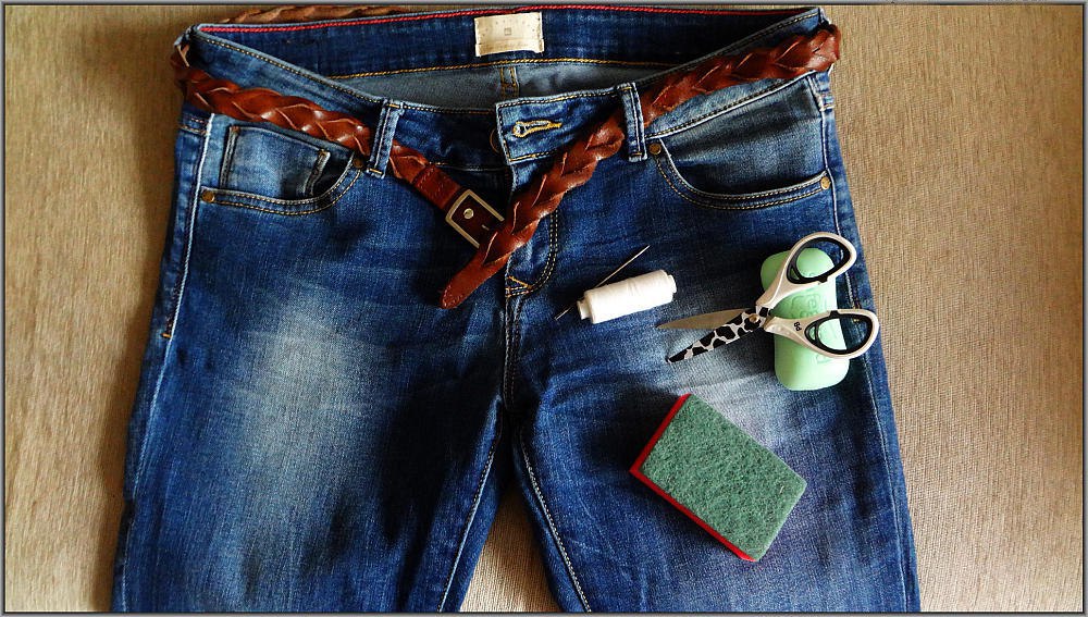 Материалы и подручные средства для создания дырок на джинсах