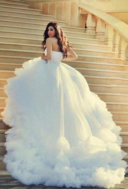 Свадебное платье белое пышное