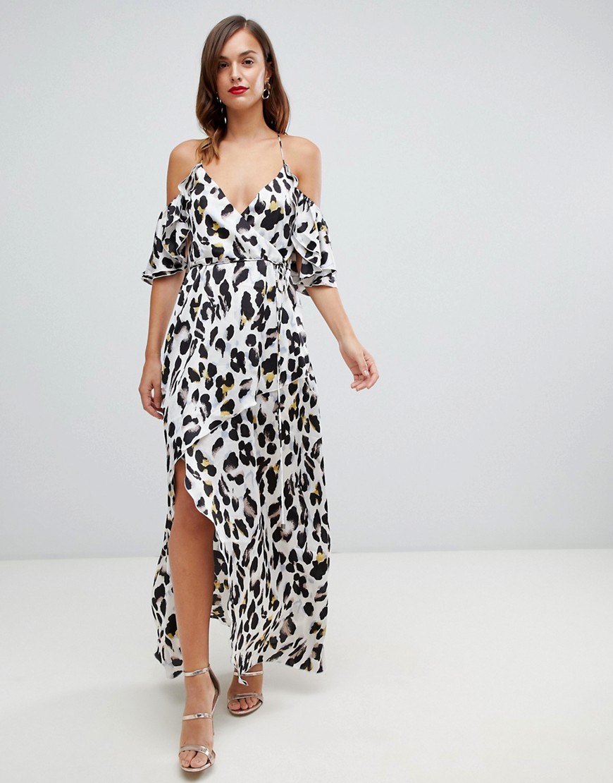 Платье с открытыми плечами леопард