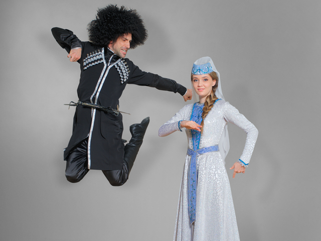 Грузинский национальный костюм женский и мужской