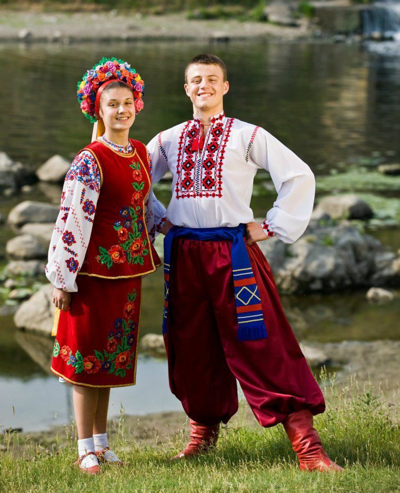 Женский украинский костюм