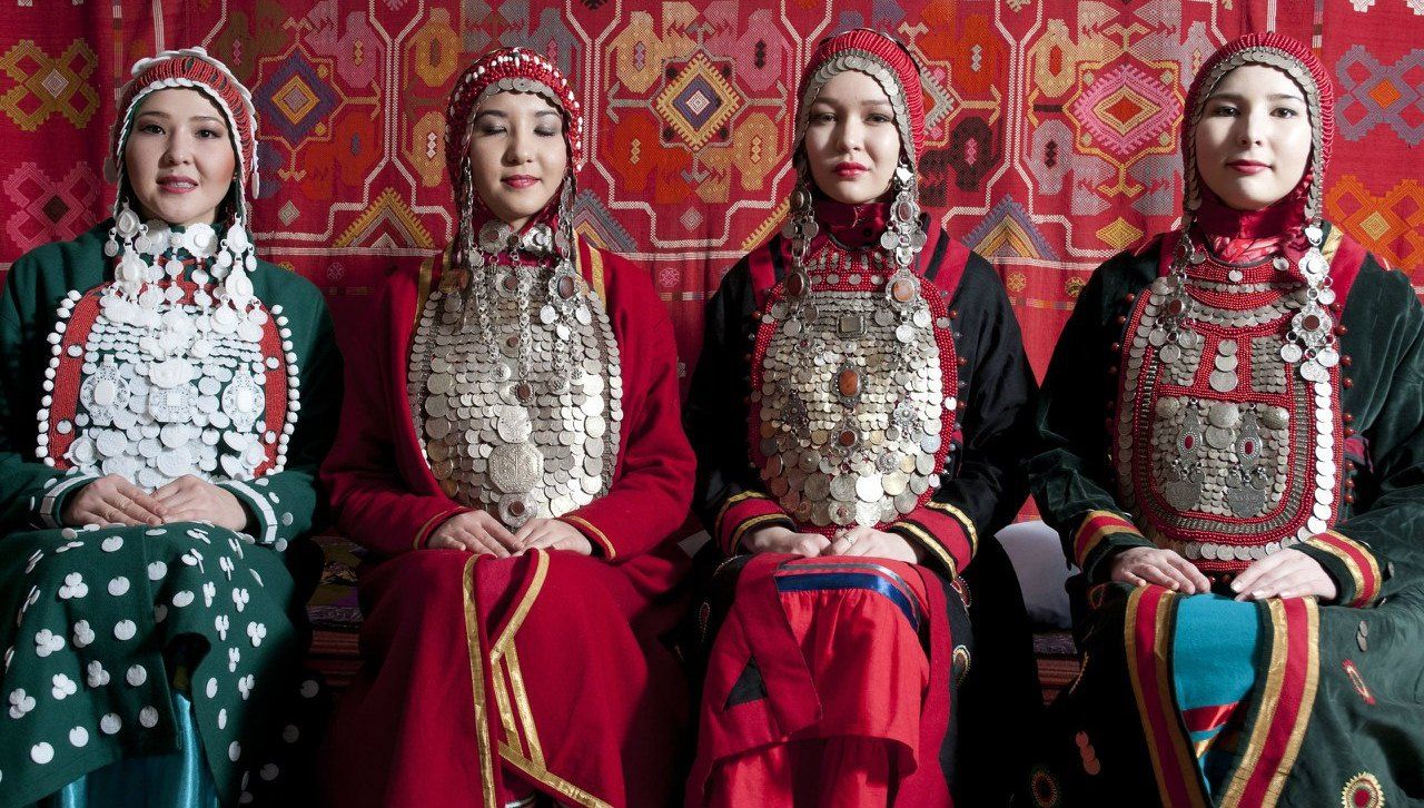 Башкирский национальный костюм для мужчин, женщин и детей