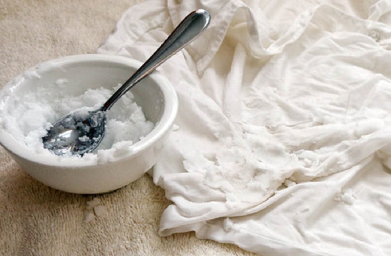Чем стирать белые футболки из хлопка