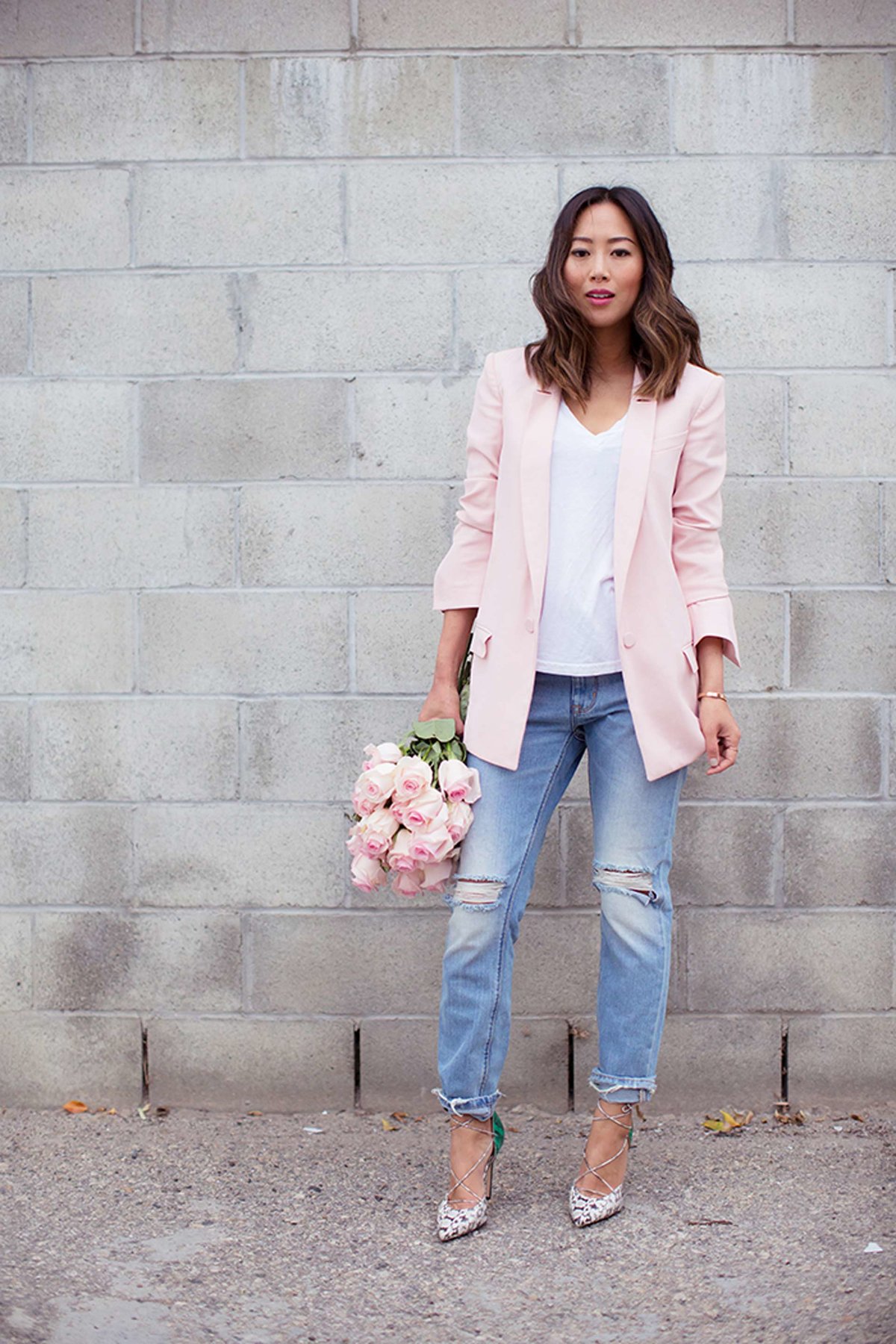 Образы с розовым пиджако